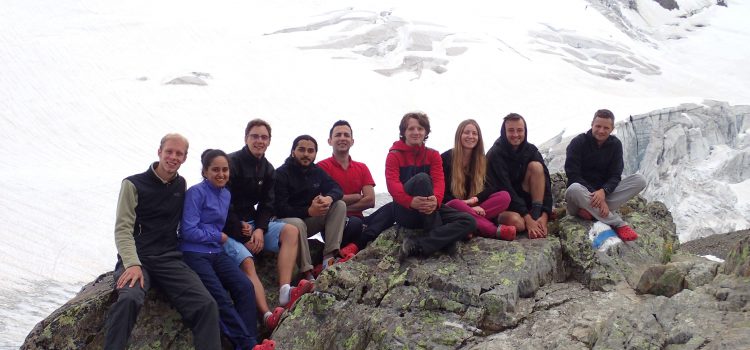 Group excursion at the Tierberglihütte Group excursion at the Tierberglihütte